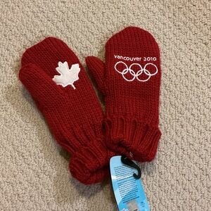 Red Olympic Kids Mittens